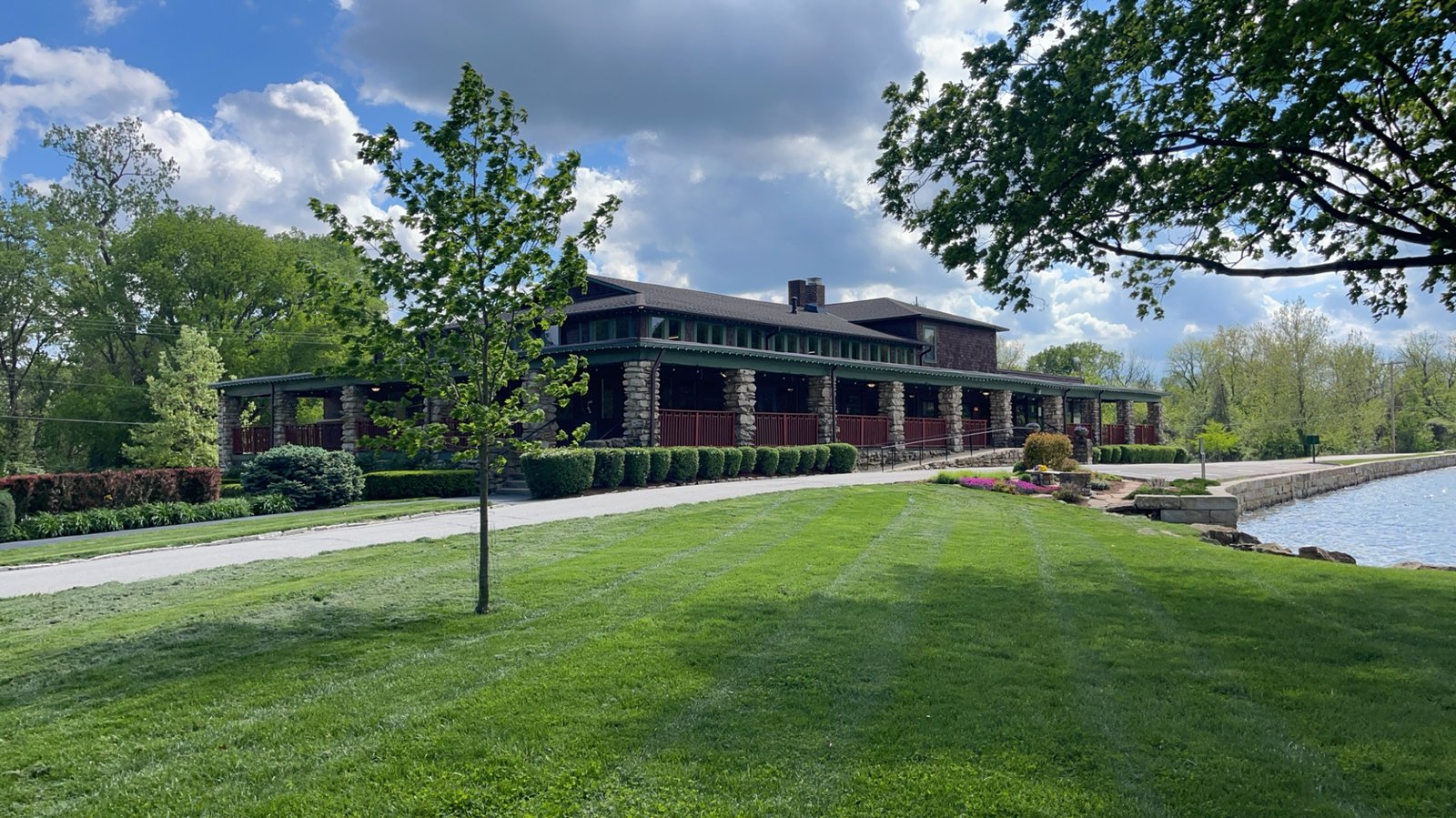 The historic clubhouse at Lake of the Forest